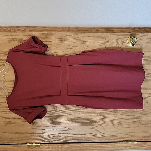 Brick/wine red dress with pockets - Picture 2 of 4